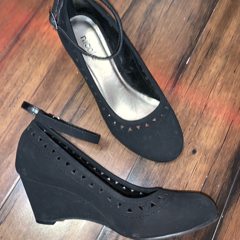 Black Strapped Wedges